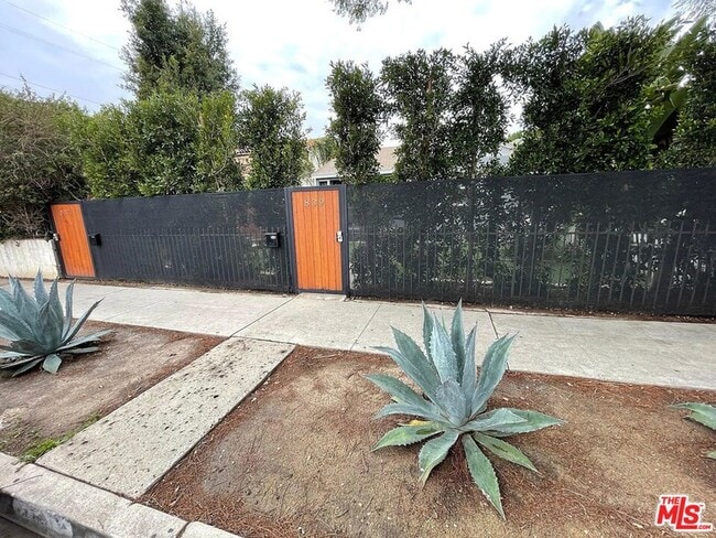 Photo - 837 Sunset Ave