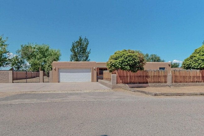 Photo - 501 Calle De