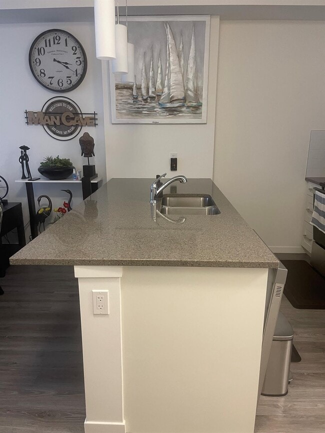 Photo - 1 Bed 1 Bath Unit in Calgary, AB Unit 207