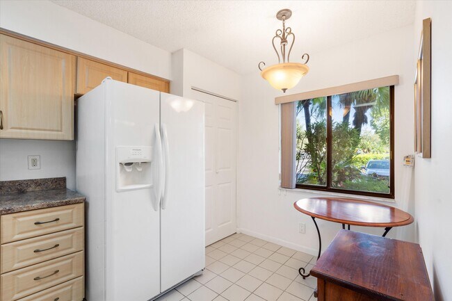 Photo - 7290 Kinghurst Dr Unit 108