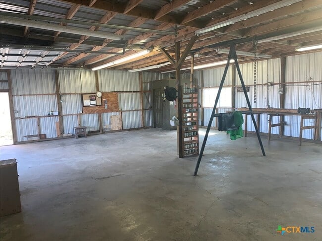 Photo - 10704 TX-185