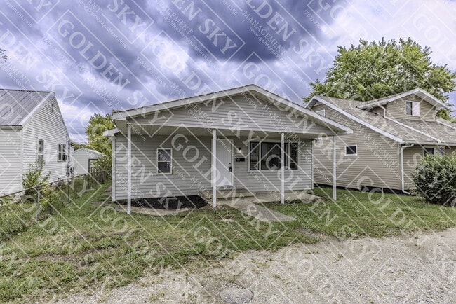 Building Photo - 2908 S Monroe St