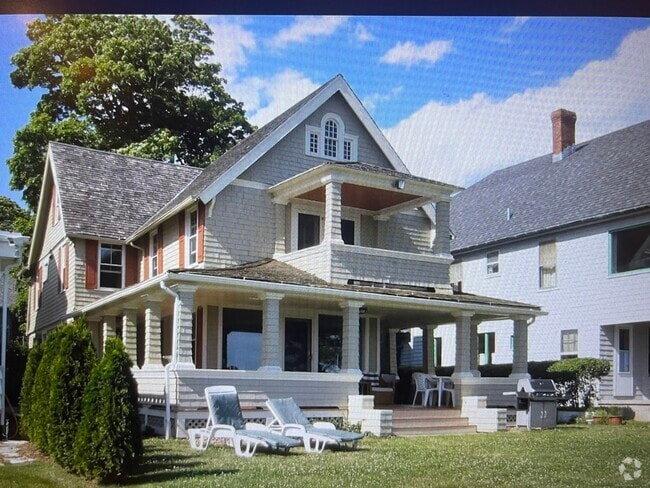 Building Photo - 3 Crescent Bluff Ave Rental