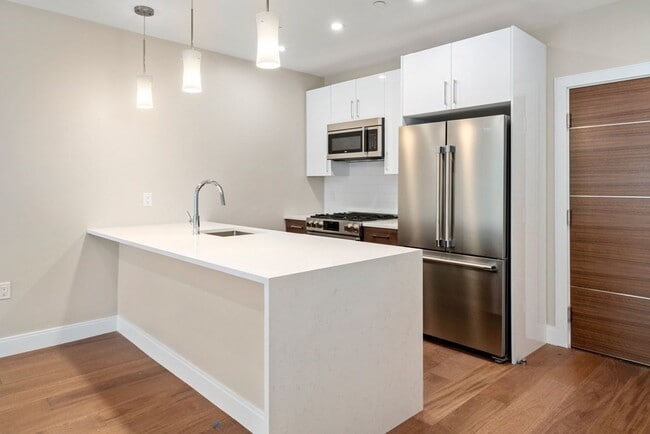 Photo - 425 Lagrange St Unit 107