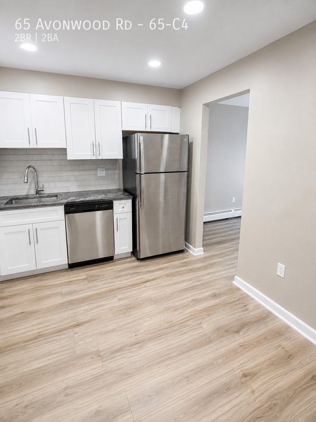 Building Photo - 65 Avonwood Rd Unit 65-C4