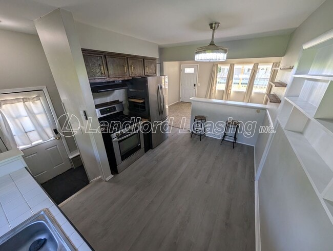Photo - Updated Vermilion Ranch with Full Basement