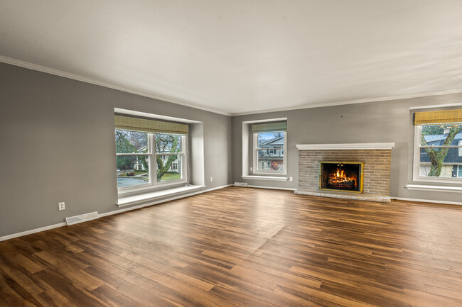 Living Room w/ GFP - 3042 E Newport Ct Condo