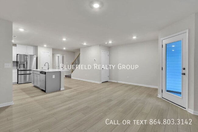 Photo - 808 Harper St