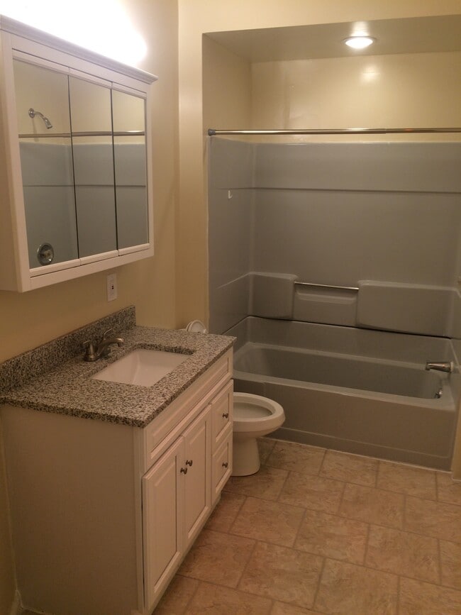 Photo - 824 Myrtle Ave