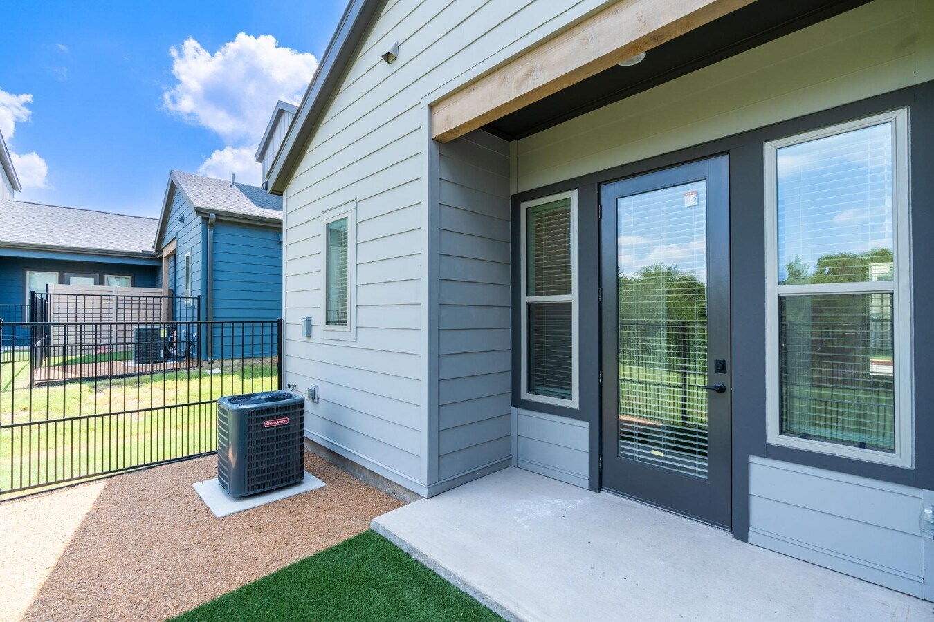 Photo - 1371B Provident Dr