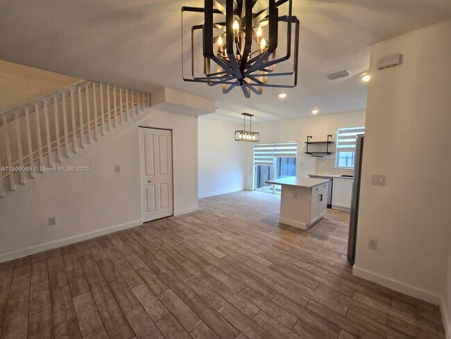 Photo - 2705 SE 15th St