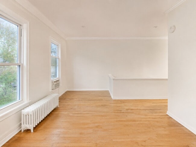 902 S Claremont Ave Unit 2