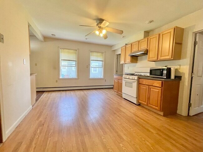 Photo - 51 Rosemont St Rental
