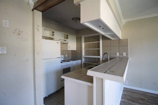 Photo - 219 W F St Unit 219