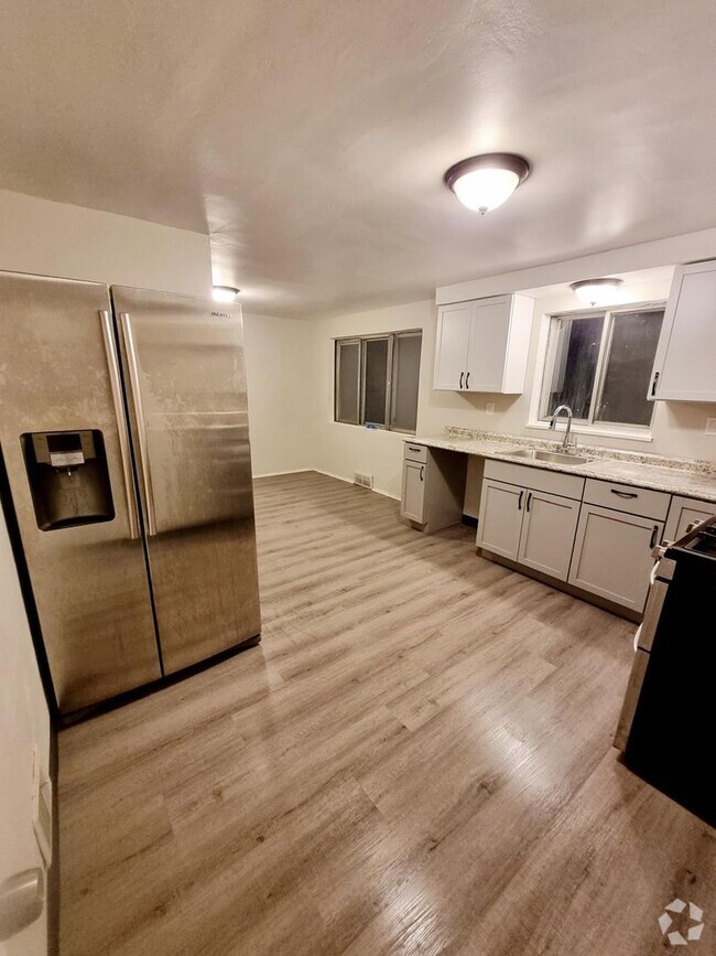 Building Photo - 59 Pride Rd Unit 1/2 Rental