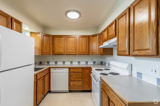 1BR, 1BA -720SF - The Firs Apartments Unit 23