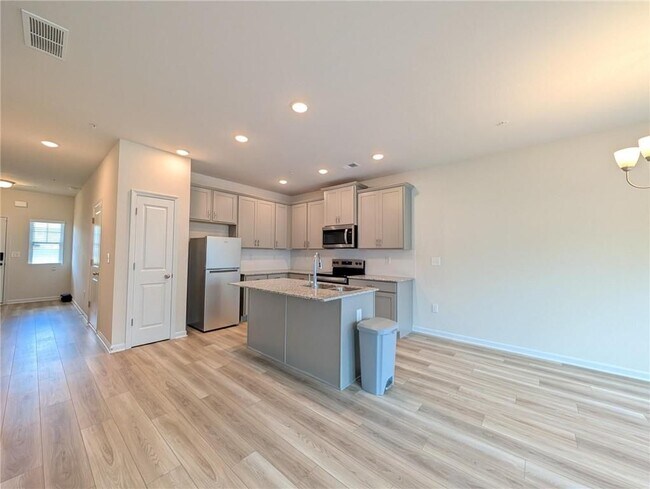 Photo - 1354 Willow Brk Cir