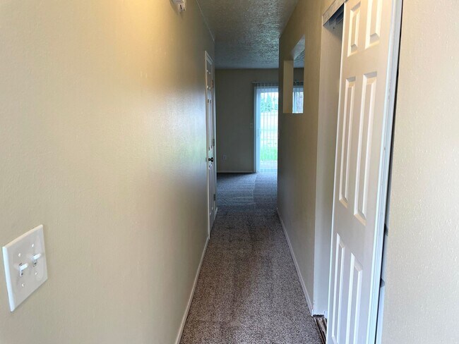 Photo - 8112 NE 27th St Unit 8112