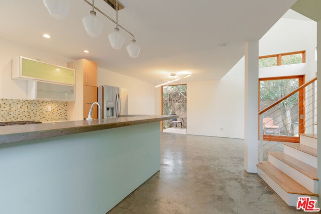 Photo - 834 Indiana Ave