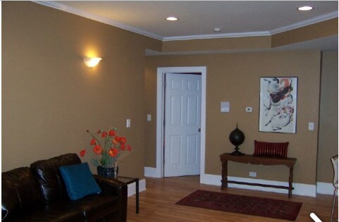 Photo - 1142 W Pratt Blvd Unit 2N