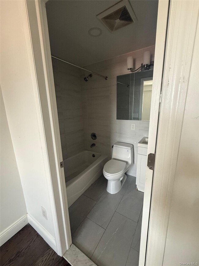 Photo - 34-44-44 59th St Unit 3F