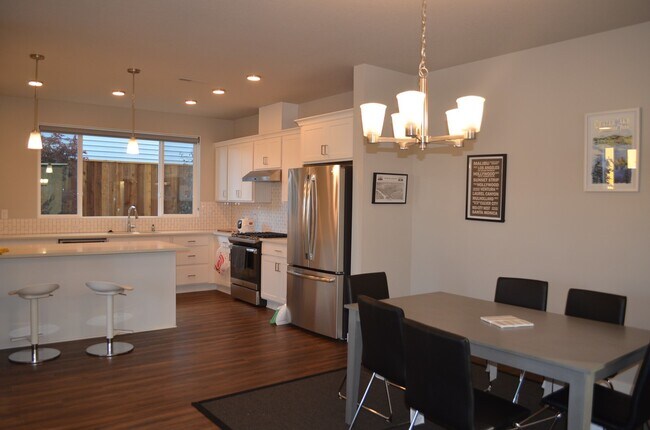 Photo - 4054 SE Holgate Blvd Unidad E