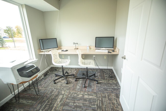 Photo - Stone Creek Apartments