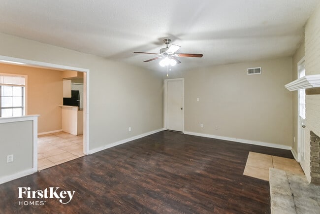 Photo - 4266 Crump Rd