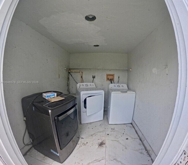 Photo - 5720 SW 38th Ct