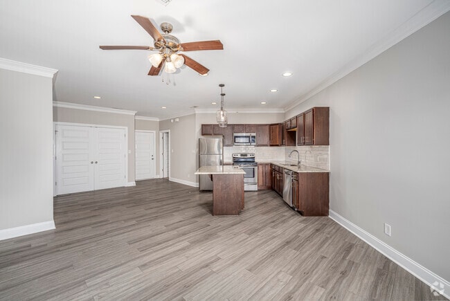 1BR, 1BA - 1,000SF - Living Room