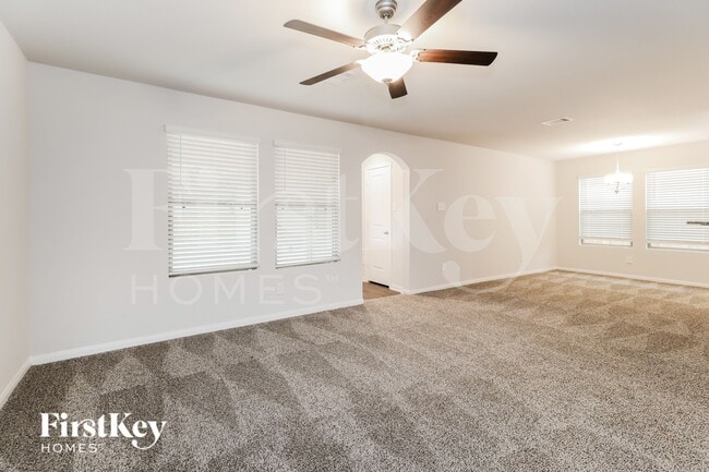 Photo - 25617 Roy Rogers Rd