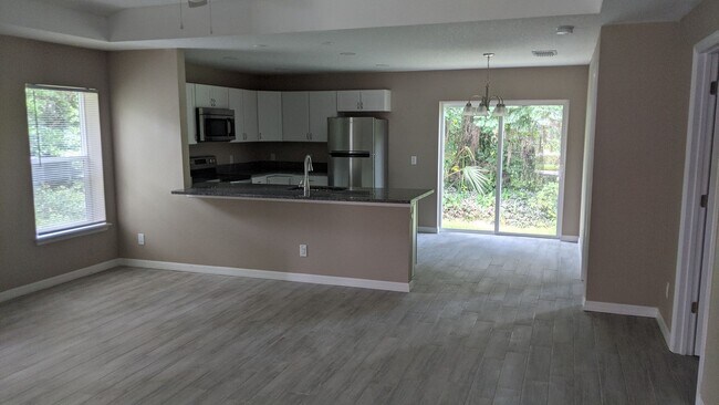 Photo - HALF OFF 1st MONTHS RENT - Ask about our M...