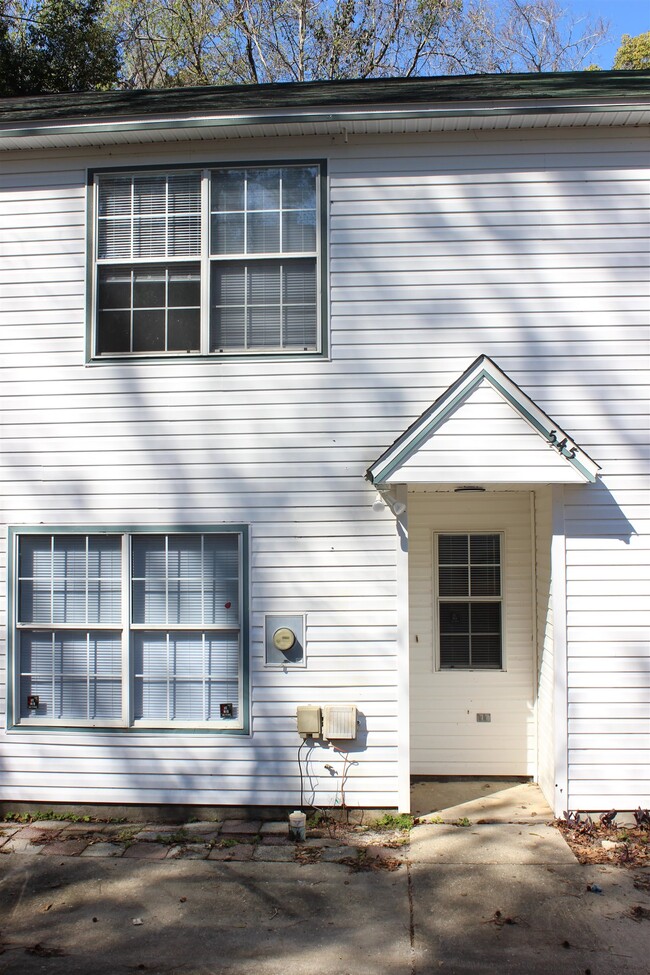 Photo - 545 Collinsford Rd Townhome