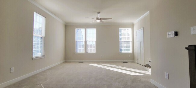 Photo - Brand new 3 story Townhome in Centerpointe...