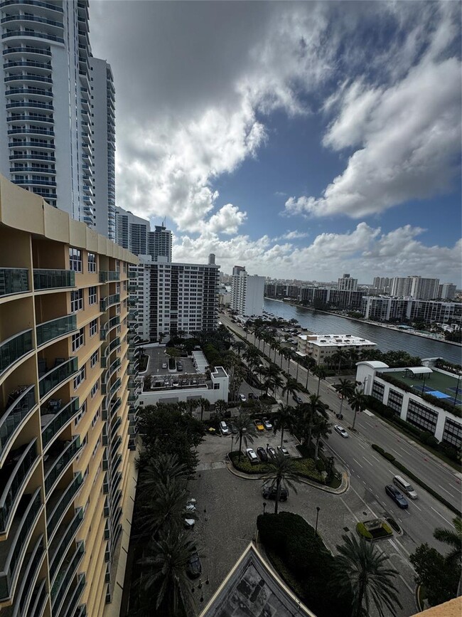 Photo - 2501 S Ocean Dr Condominio Unidad PH33