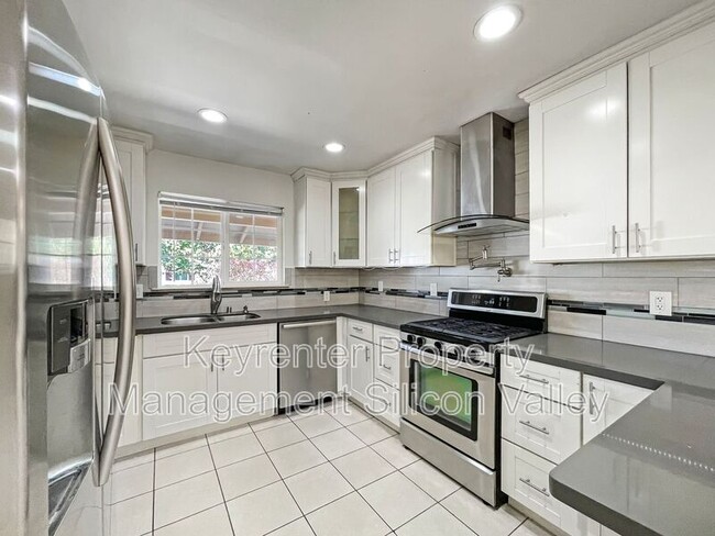 Photo - 3350 Denton Way