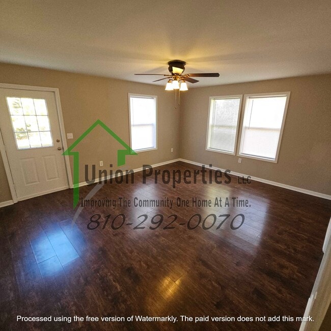 Photo - 4205 Vine St