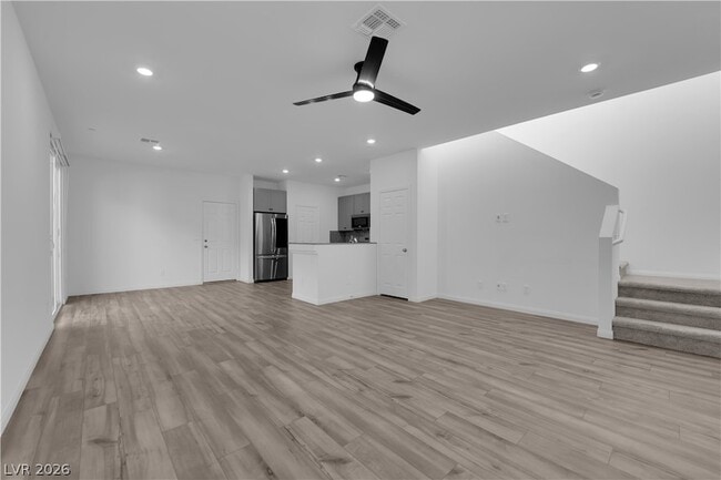 Photo - 3762 Trancoso Ave