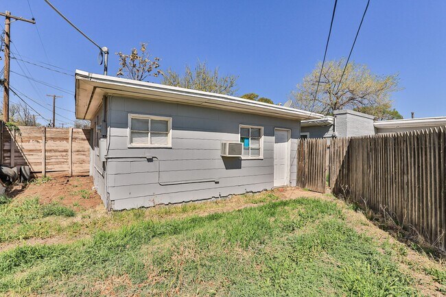 Photo - 3615 26th St Unit Back