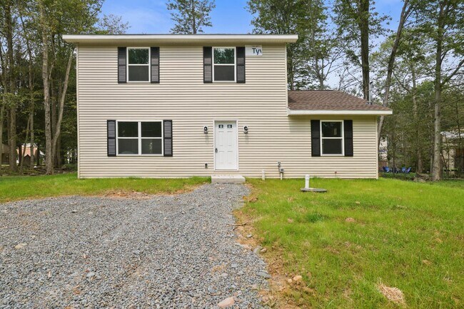 Photo - 8475 Bumble Bee Way