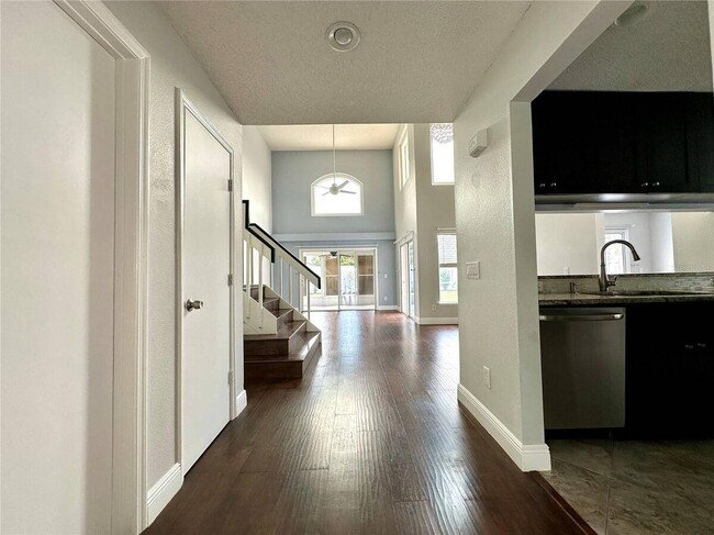 Photo - 1116 Timberbend Cir