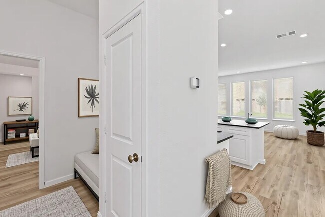 Photo - 4131 Balboa Dr