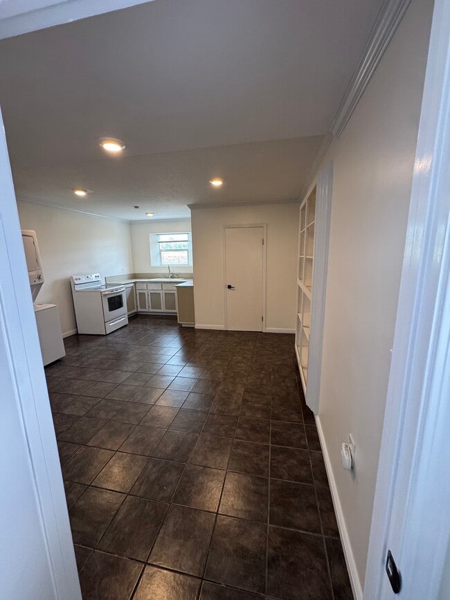Photo - 2500 Fallon Rd