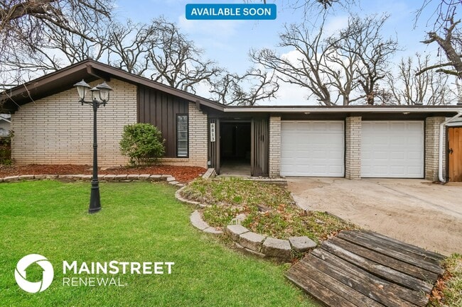 Building Photo - 6813 NW 29th St Rental