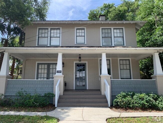 Building Photo - 210 W Wisconsin Ave Unit A Rental