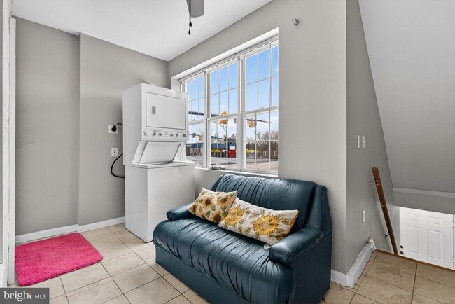 Building Photo - 4668 York Rd Unit 2 (1FL)