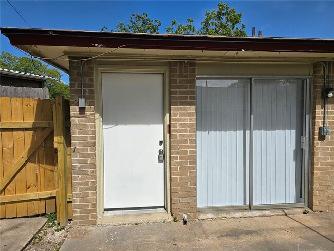Photo - 202 Northcrest Cir Unidad D