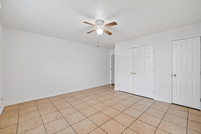 Photo - 7742 Park Pl Blvd Unit 4