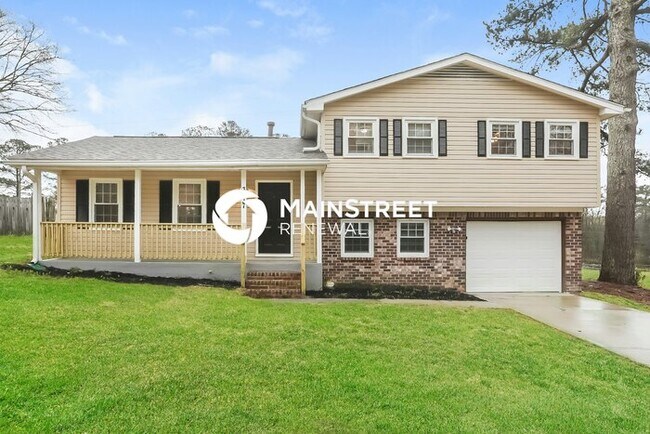 Photo - 3 Bedroom Pet-Friendly Home in Conyers, GA with Main Street Renewal