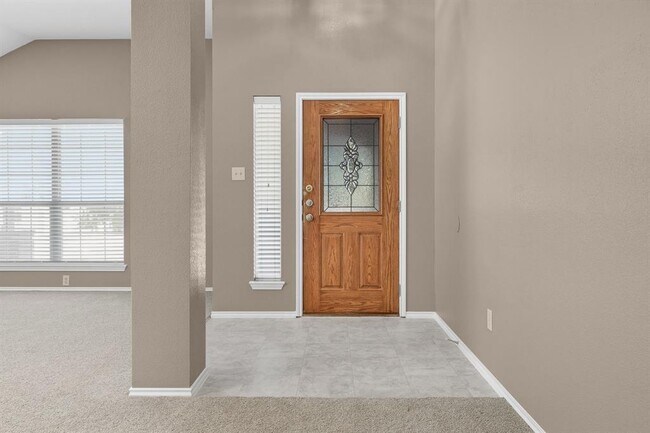 Photo - 257 Firwood N
